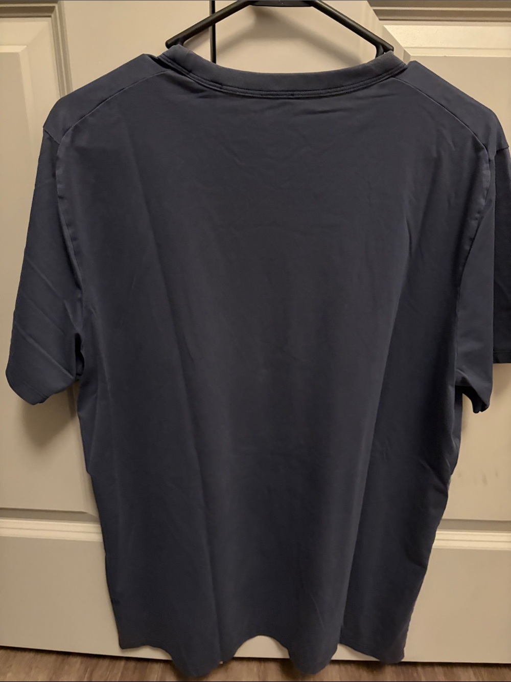 lululemon athletica Men's Short Sleeve Crew Tee in Dark Blue - Picture 3 of 3